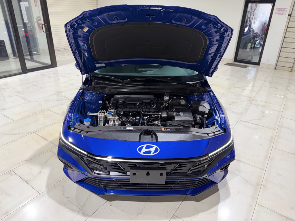 2026 Hyundai Elantra Image 5