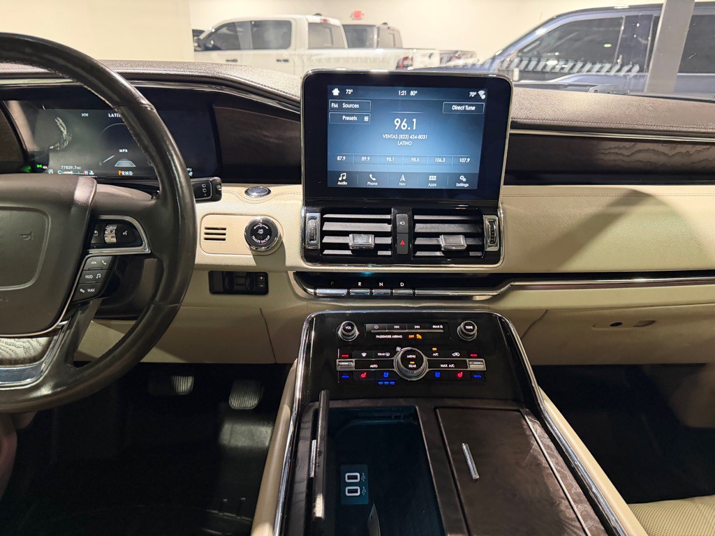2019 Lincoln Navigator Image 24