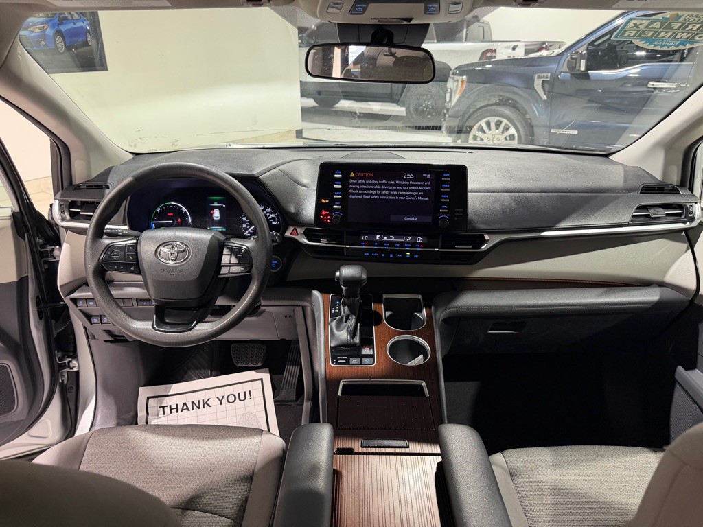 2023 Toyota Sienna Image 21