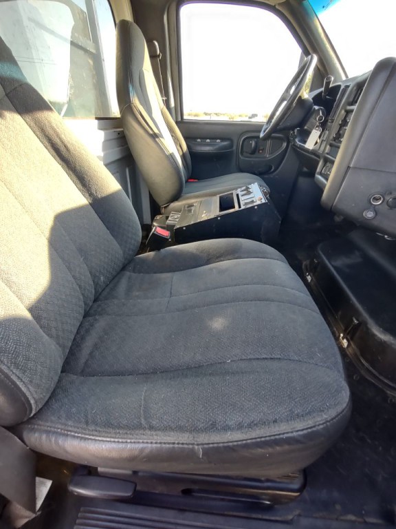 2005 Chevrolet C/K 4500 Image 11