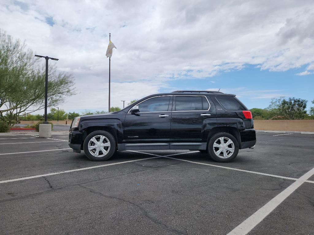 2017 GMC Terrain Image 1