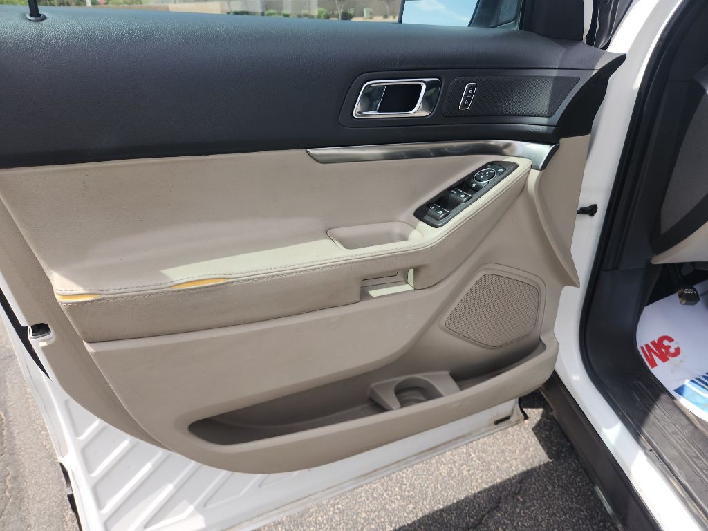 2013 Ford Explorer Image 9