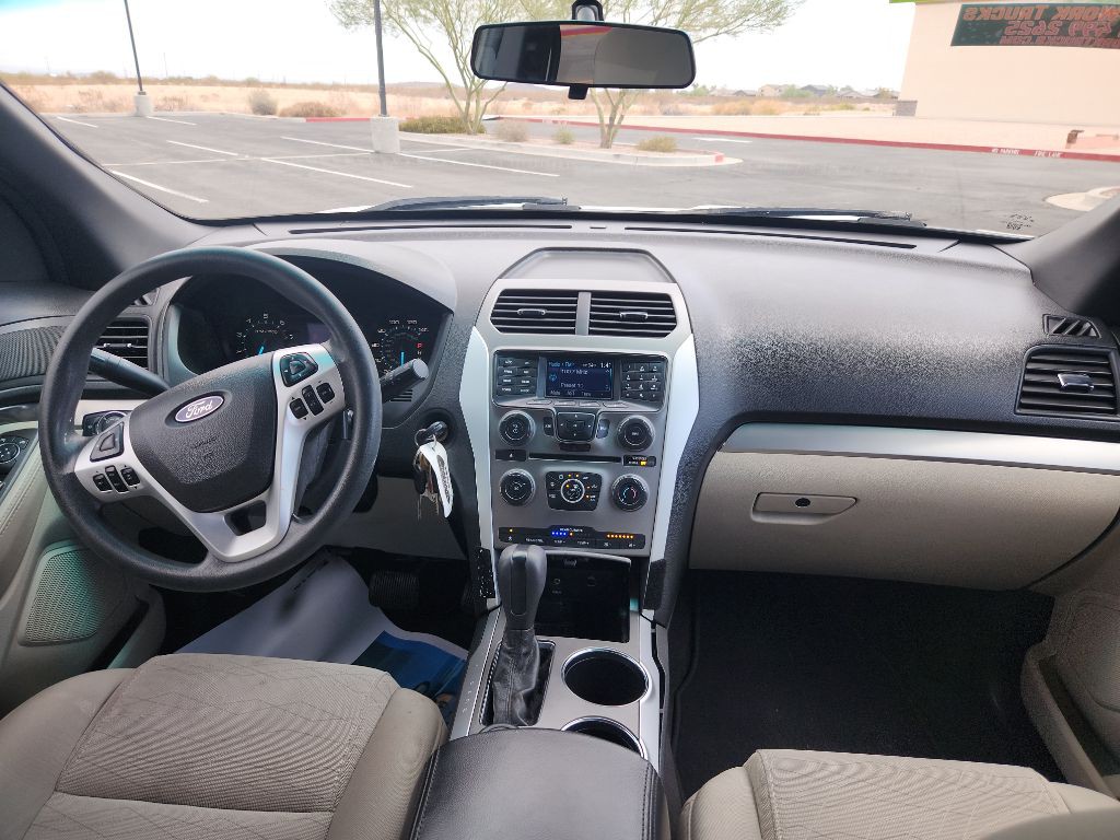 2013 Ford Explorer Image 11