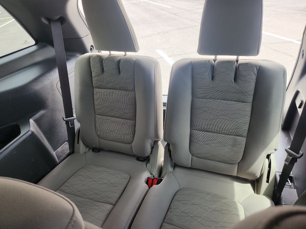 2013 Ford Explorer Image 18