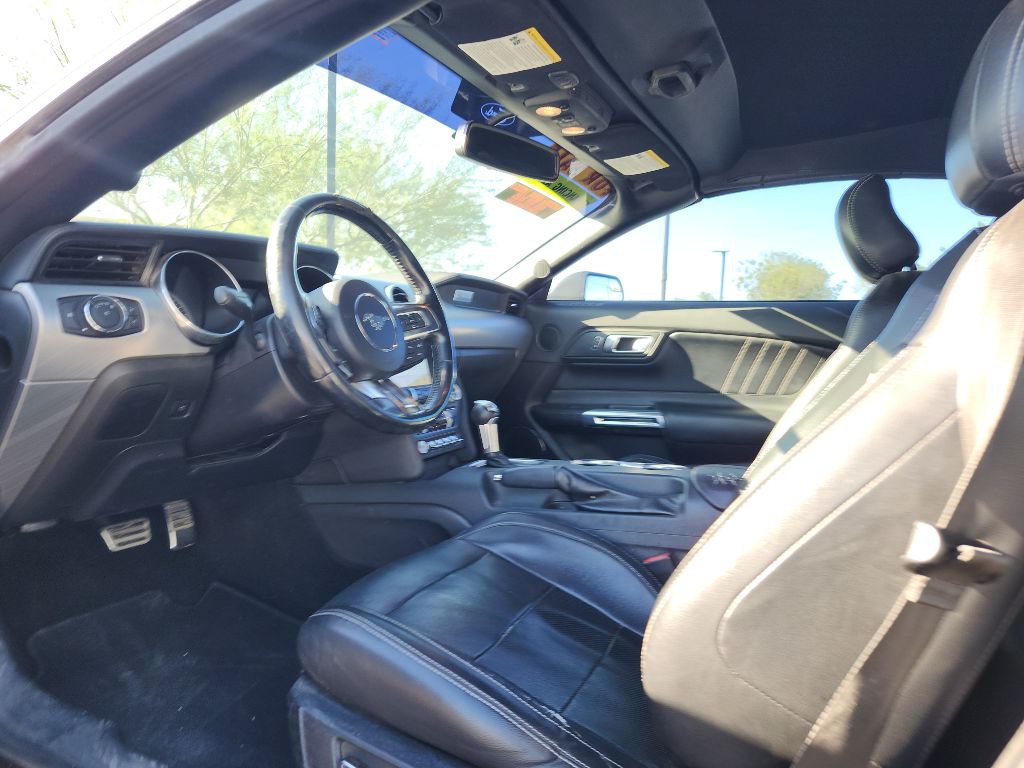 2019 Ford Mustang Image 12
