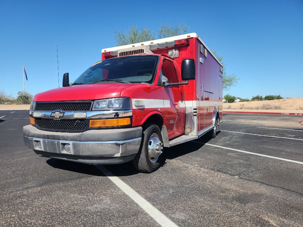 2010 Chevrolet Express Image 5