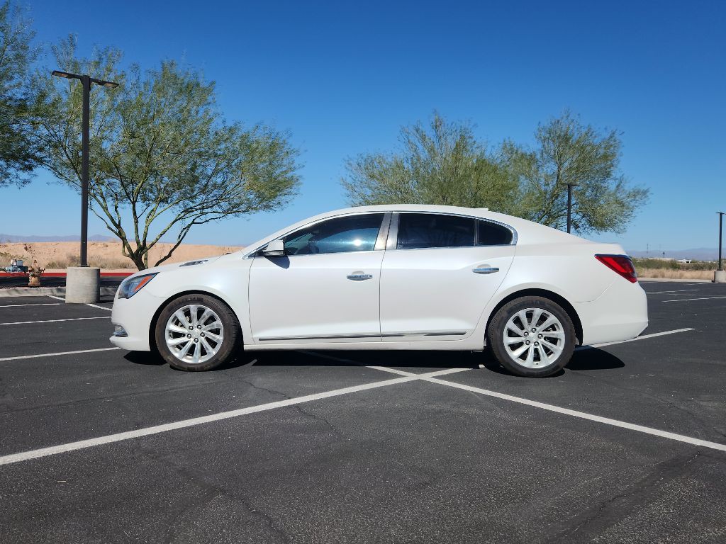 2015 Buick Lacrosse Image 1