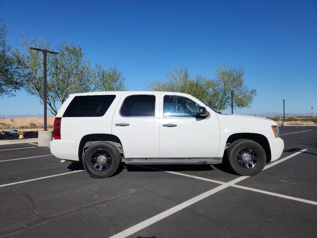 2009 Chevrolet Tahoe Image 2