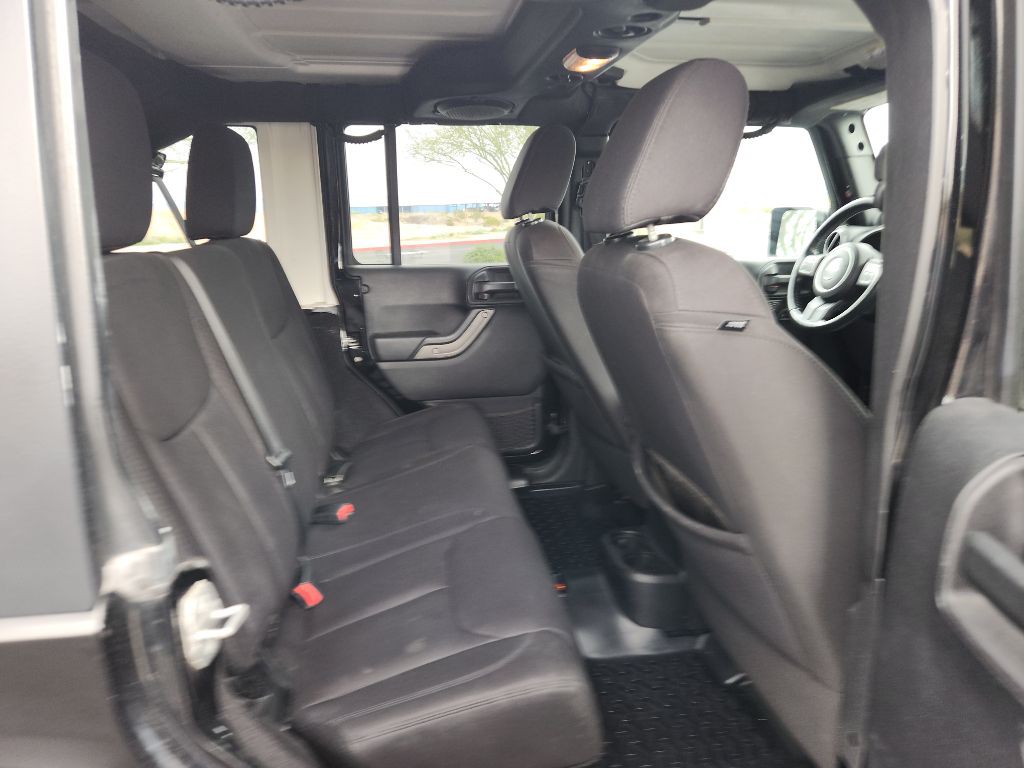 2014 Jeep Wrangler Unlimited Image 17