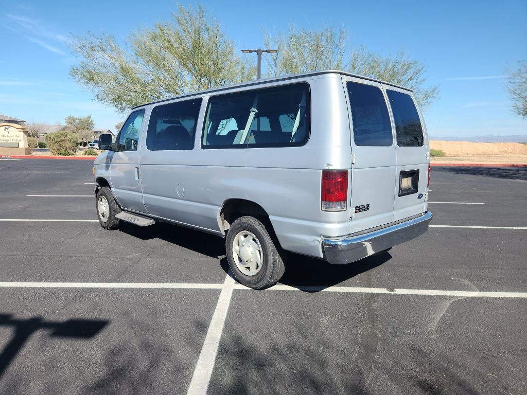 2005 Ford Econoline Image 7