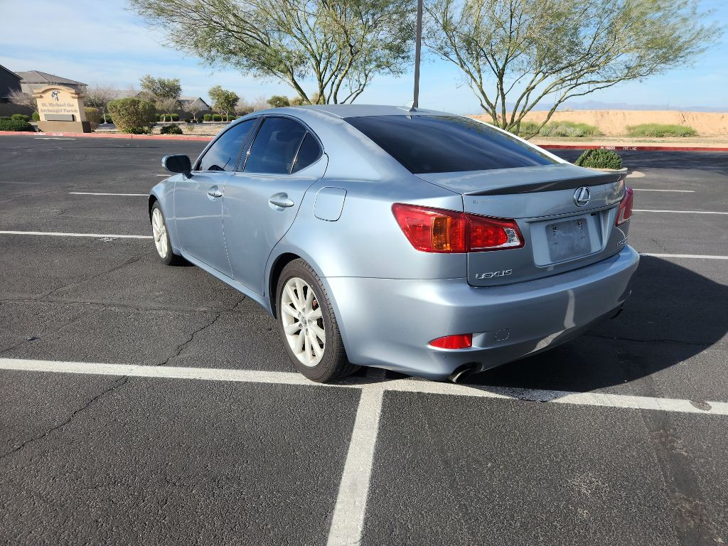 2010 Lexus IS Image 6