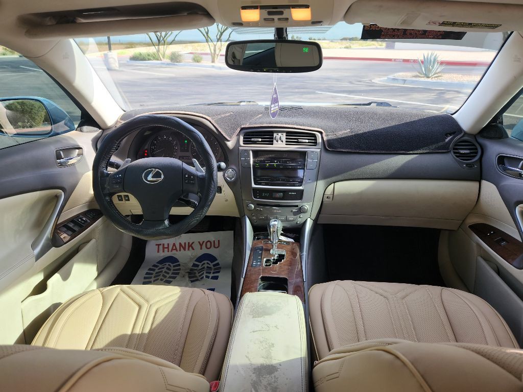 2010 Lexus IS Image 11