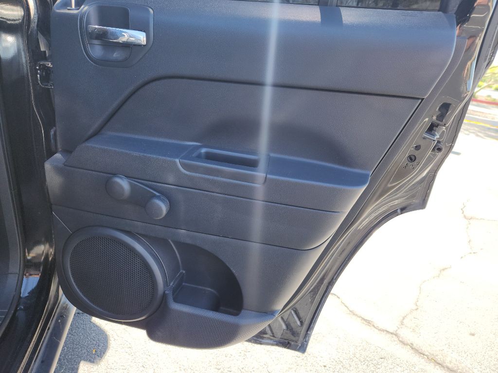 2016 Jeep Patriot Image 15