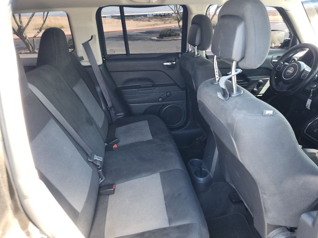2016 Jeep Patriot Image 16