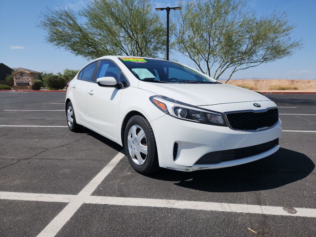 2017 Kia Forte Image 3