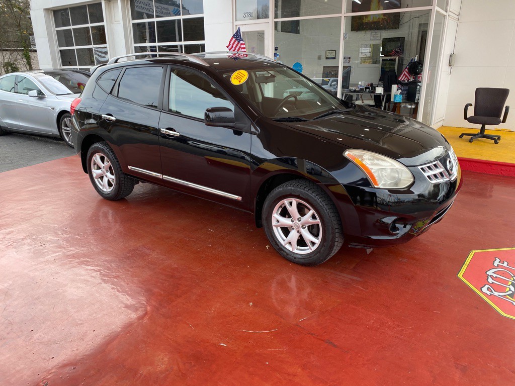 2011 Nissan Rogue Image 2