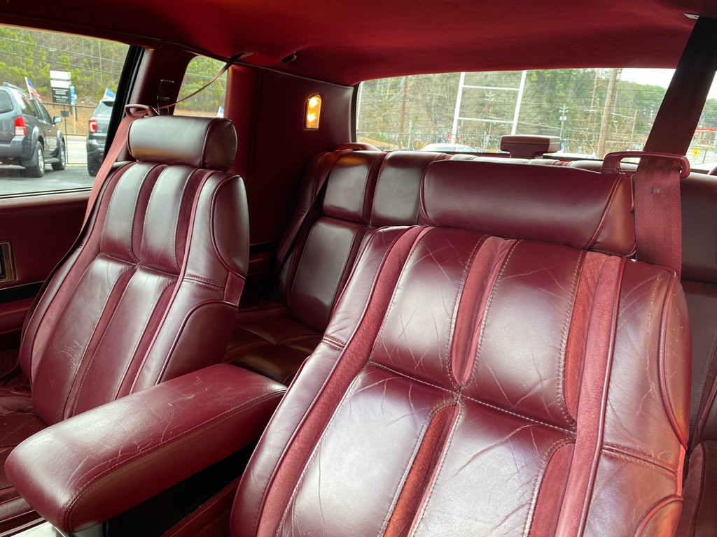 1989 Buick Riviera Image 9