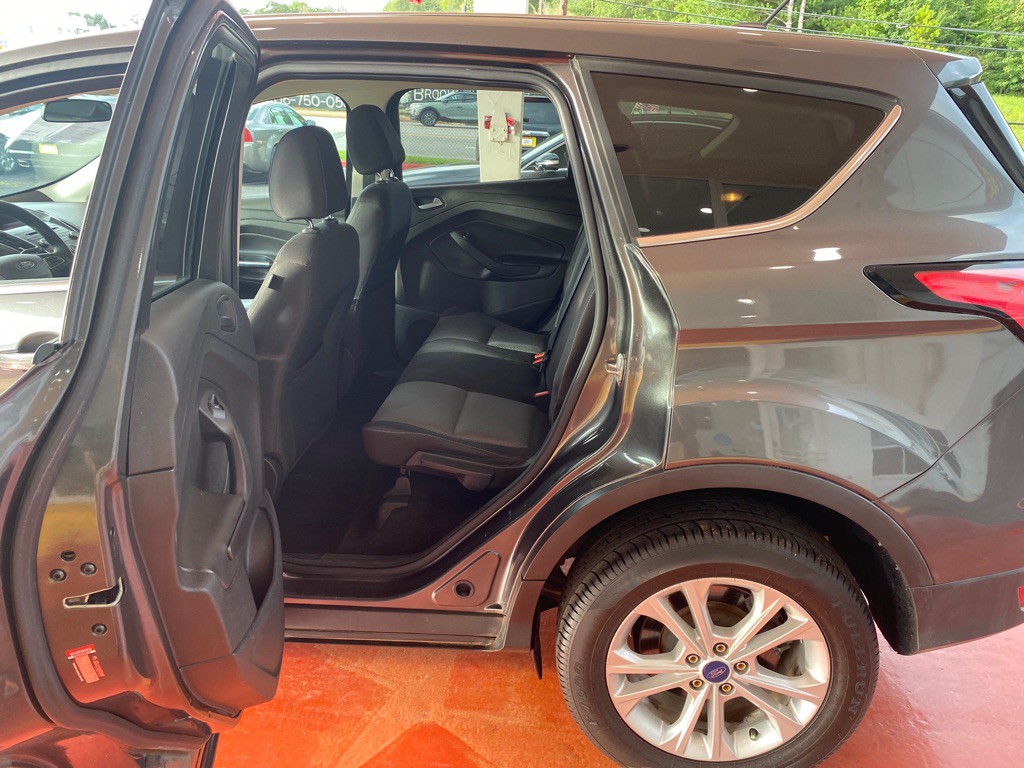 2017 Ford Escape Image 8