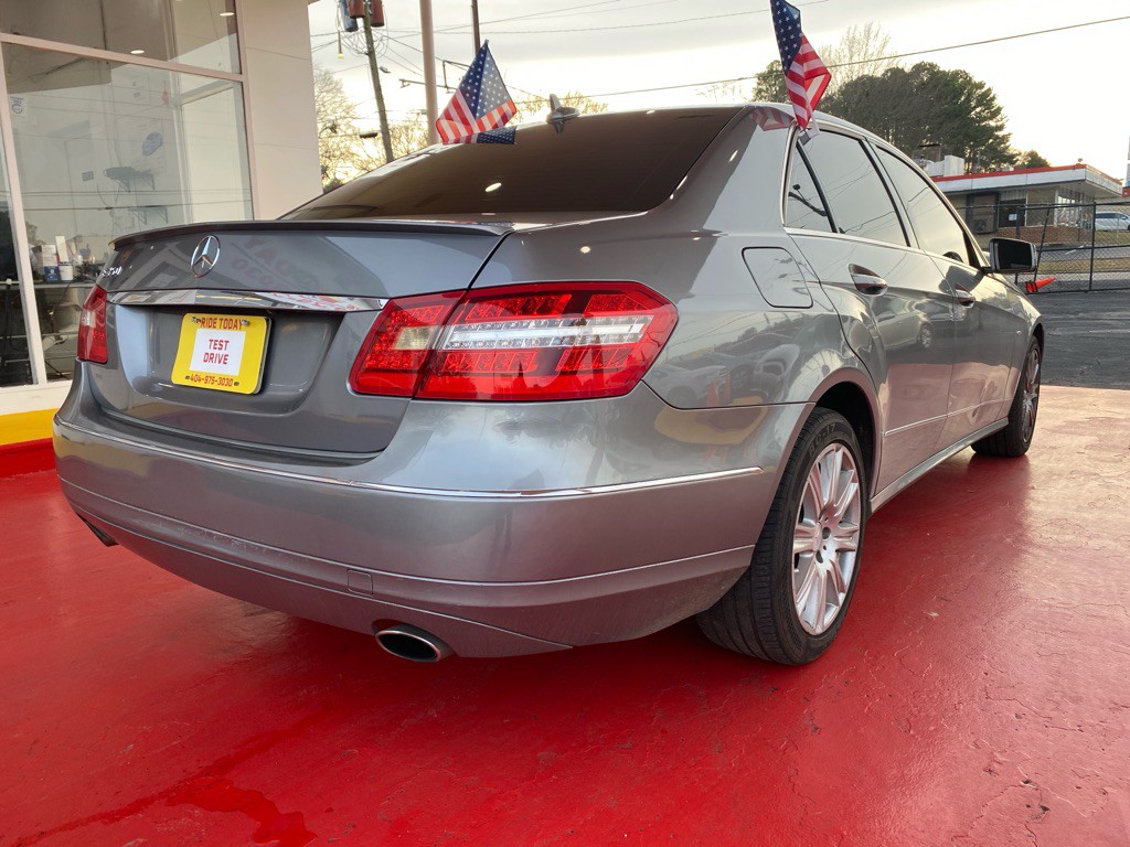 2012 Mercedes-Benz E-Class Image 8