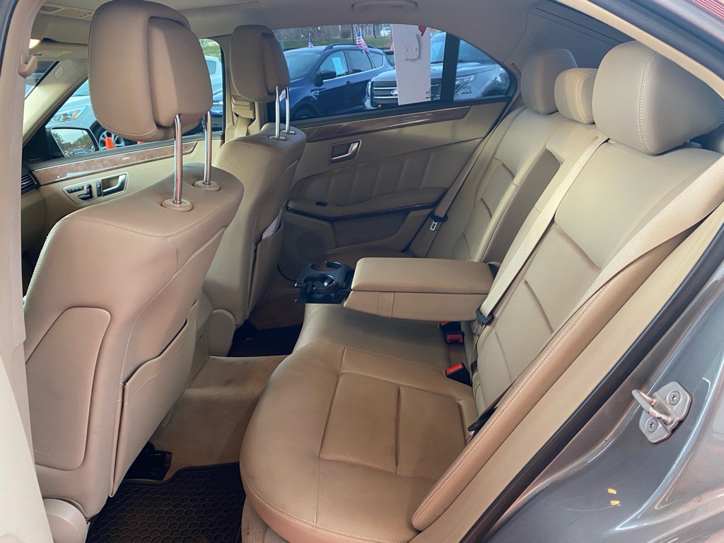 2012 Mercedes-Benz E-Class Image 12