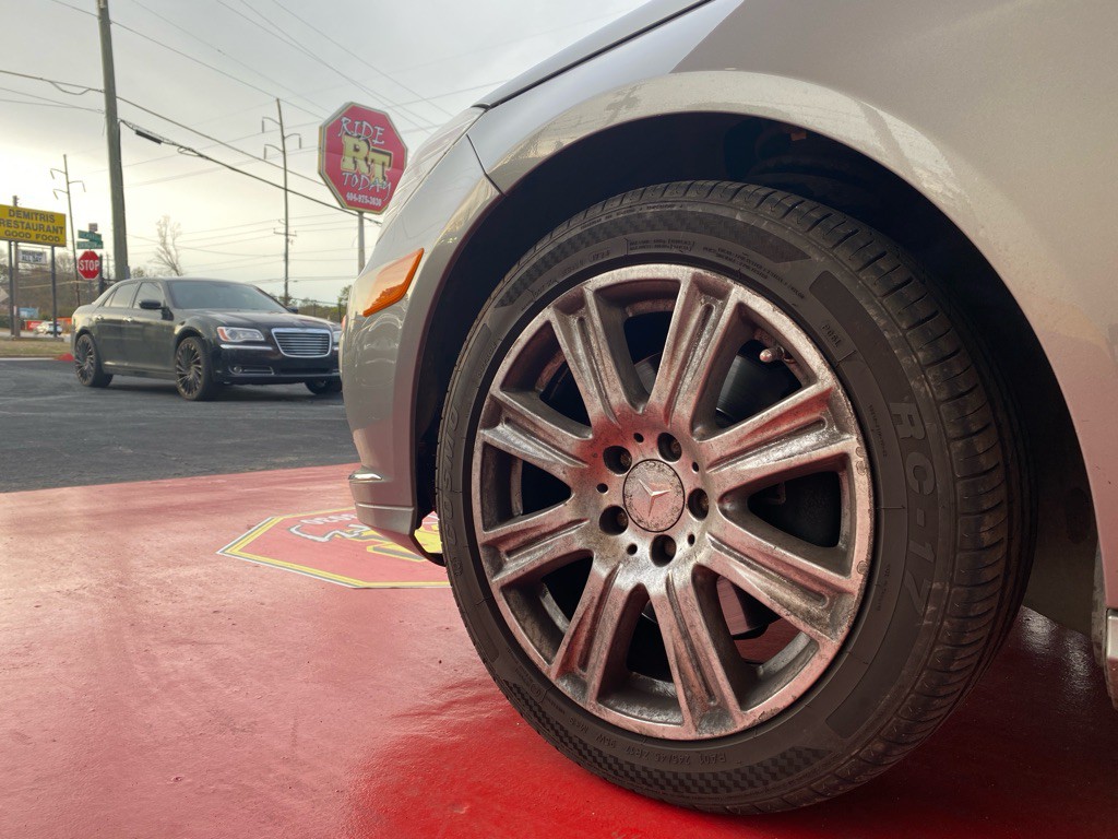 2012 Mercedes-Benz E-Class Image 20