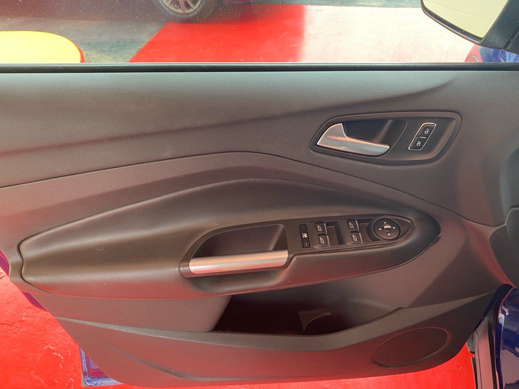 2016 Ford Escape Image 16