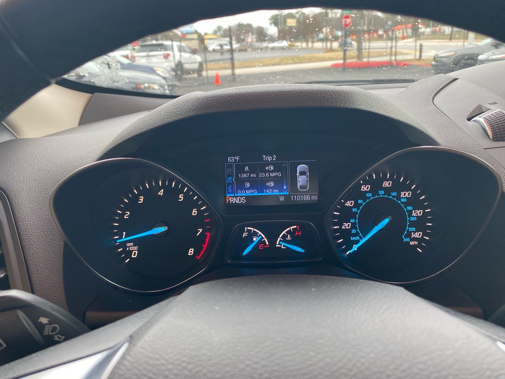 2016 Ford Escape Image 18