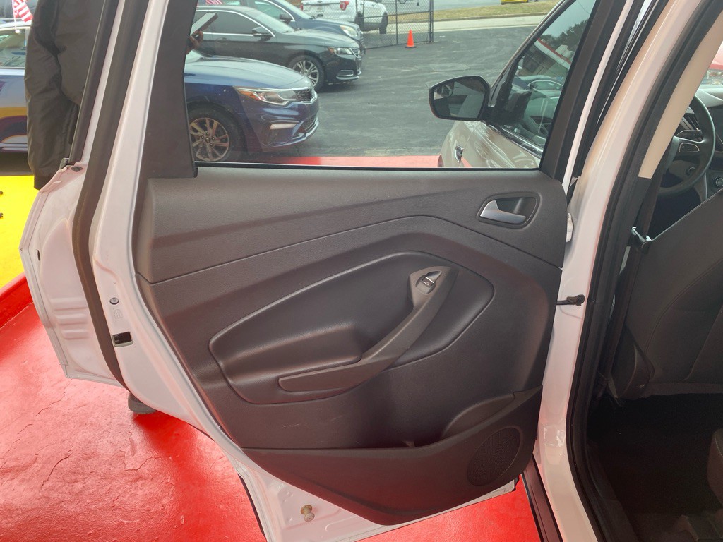 2019 Ford Escape Image 12