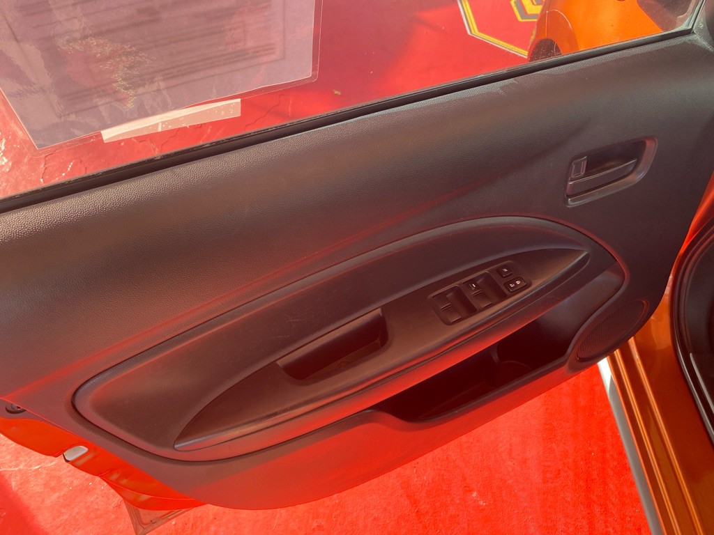 2018 Mitsubishi Mirage Image 15
