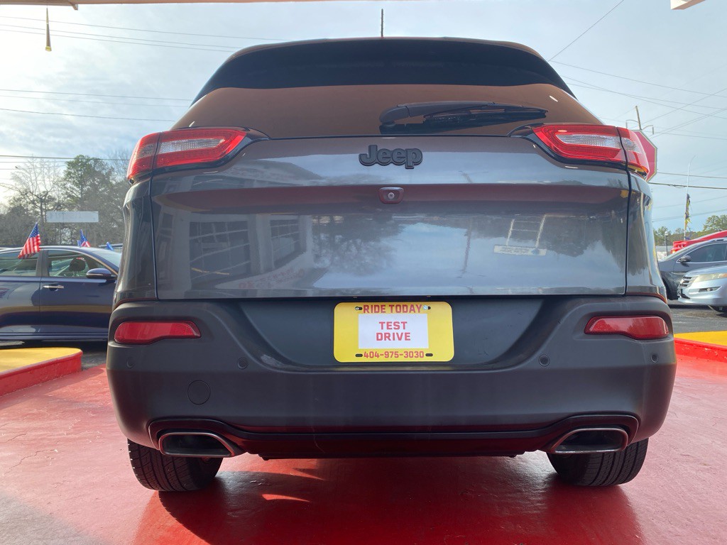 2017 Jeep Cherokee Image 9