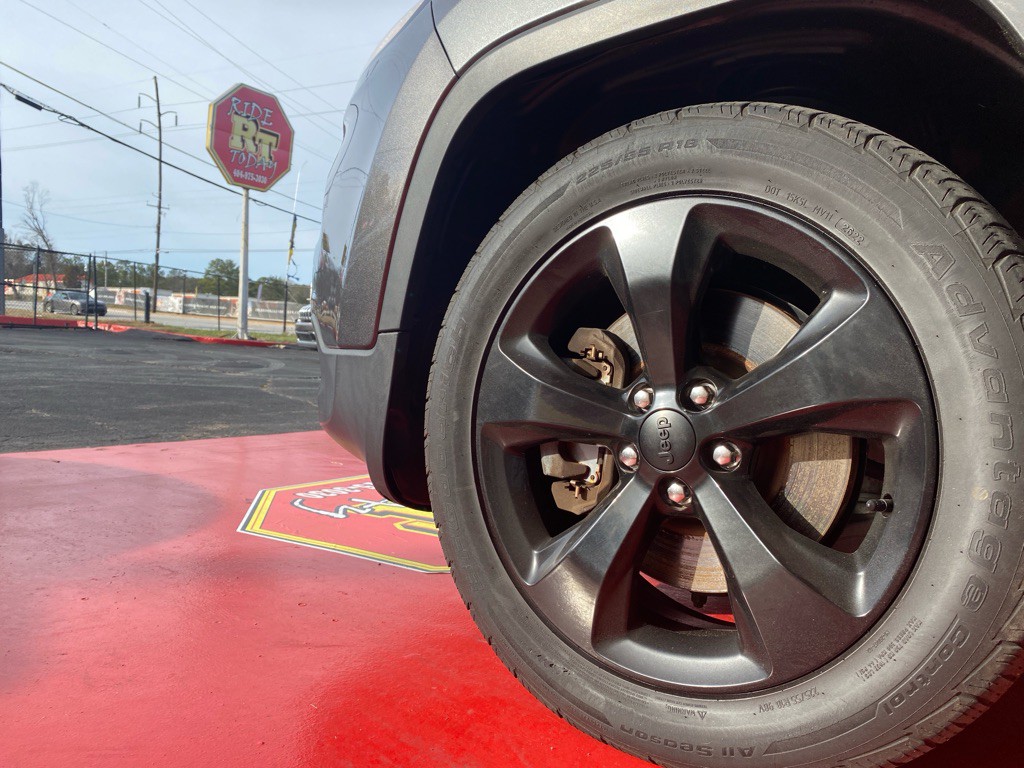 2017 Jeep Cherokee Image 20