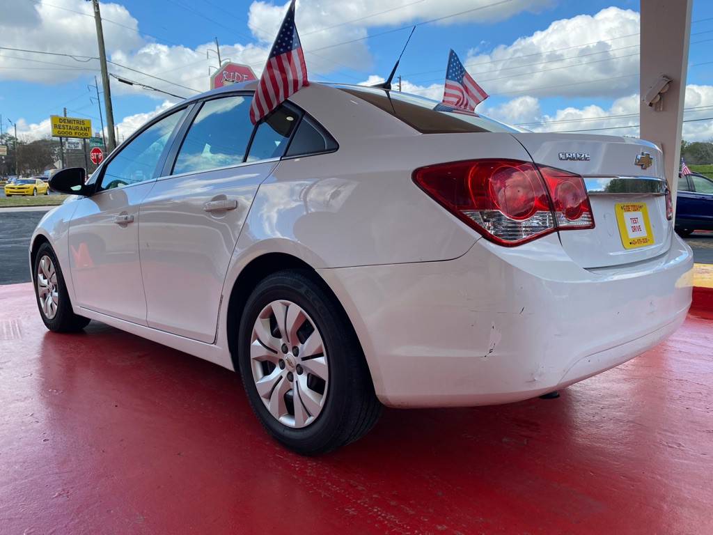 2012 Chevrolet Cruze Image 10