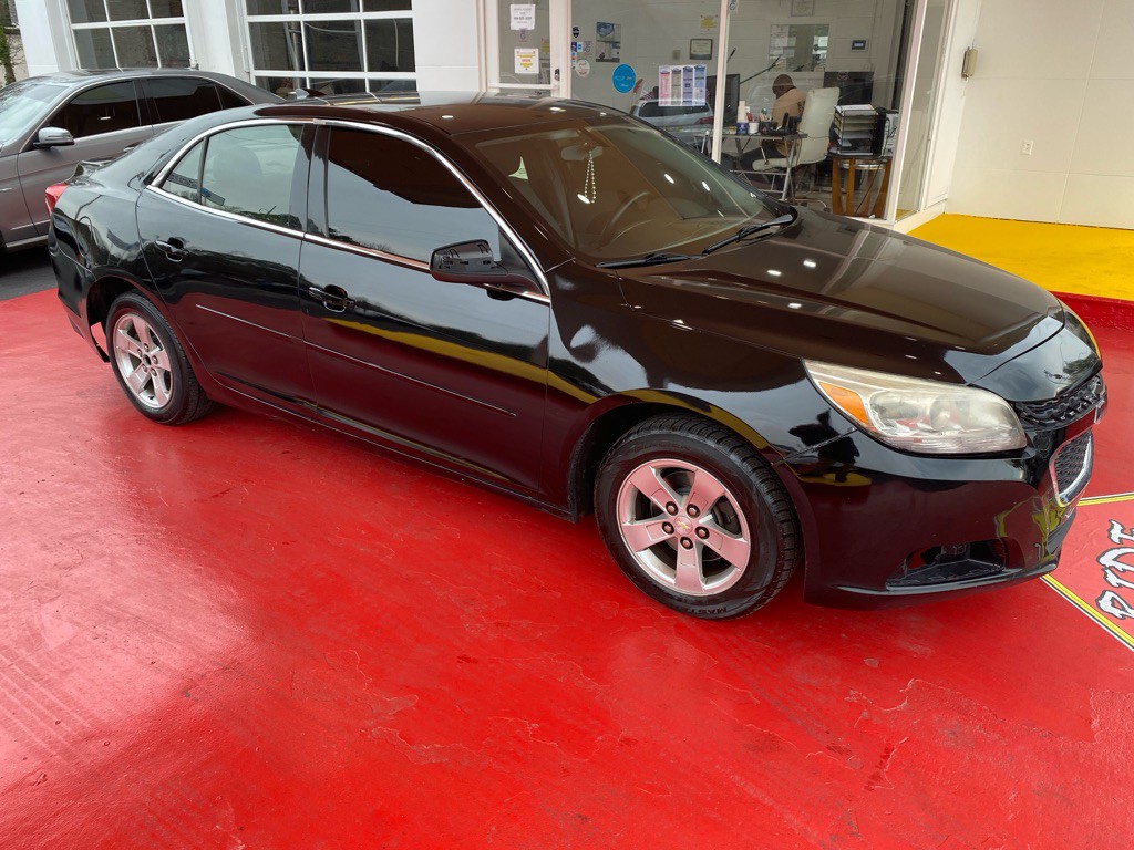 2015 Chevrolet Malibu Image 4