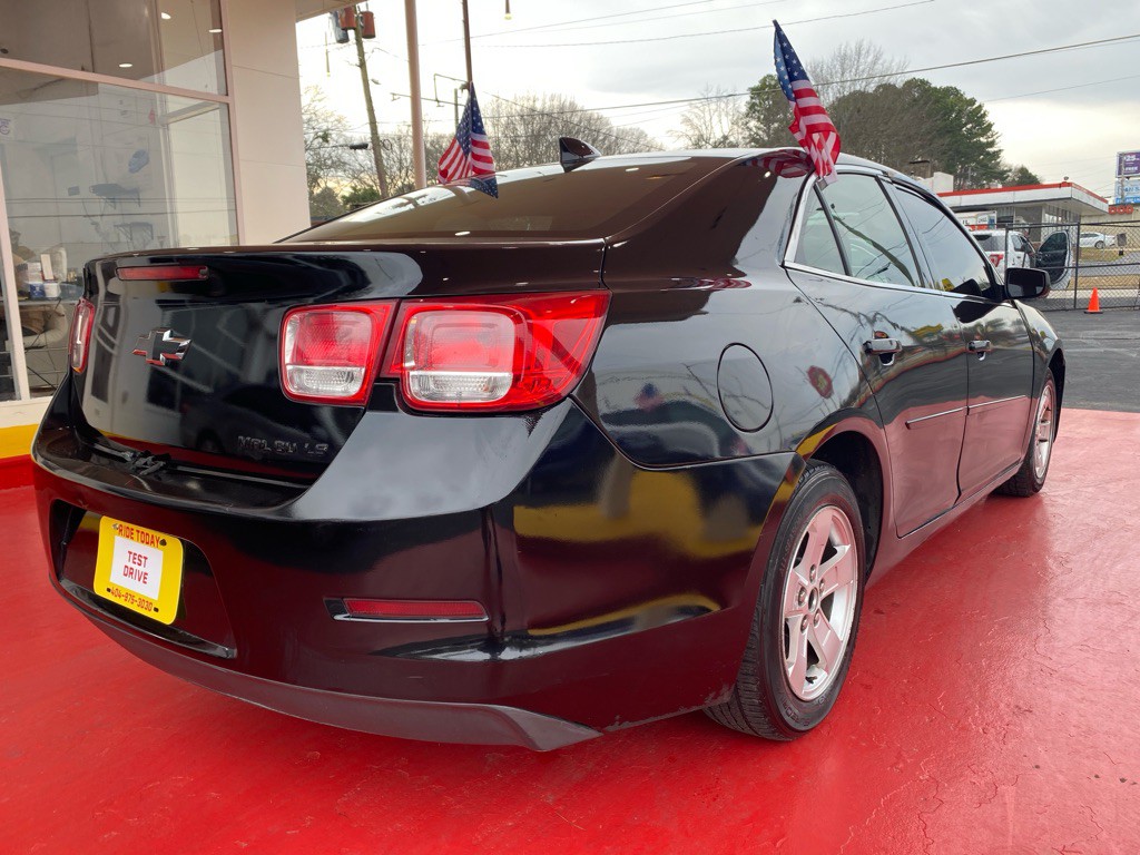 2015 Chevrolet Malibu Image 8