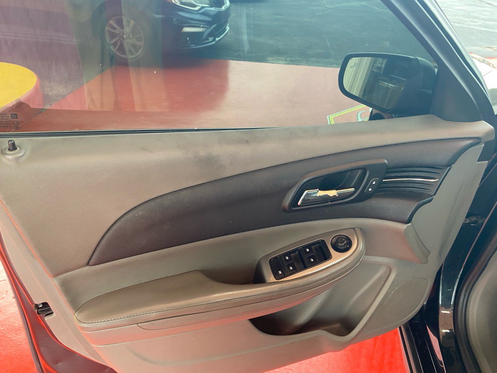 2015 Chevrolet Malibu Image 14