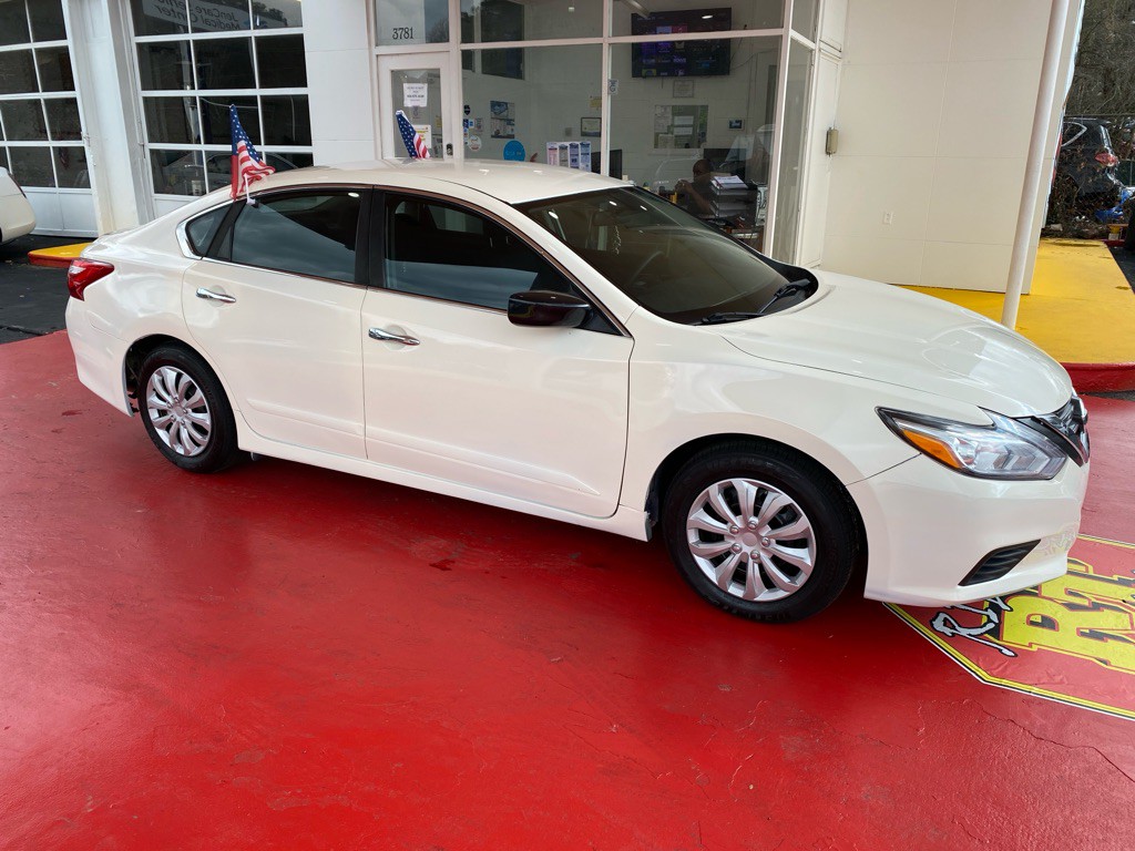 2016 Nissan Altima Image 3