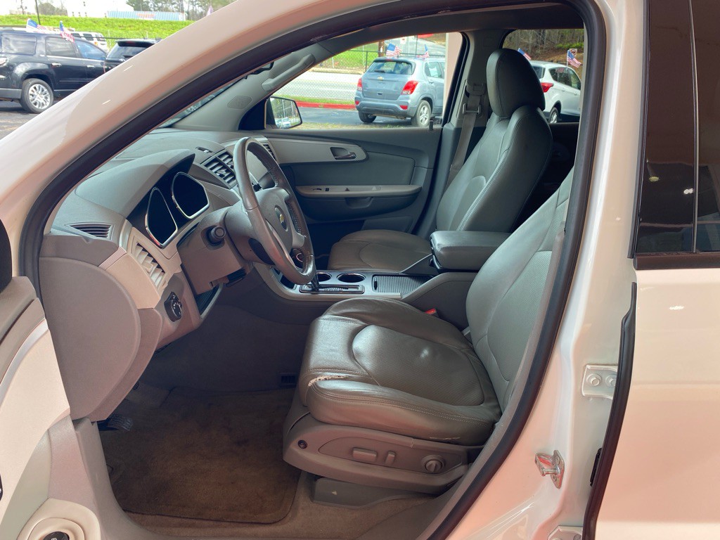 2012 Chevrolet Traverse Image 16