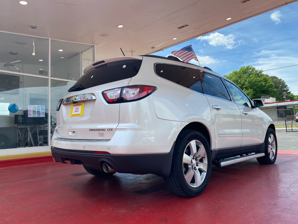 2015 Chevrolet Traverse Image 7