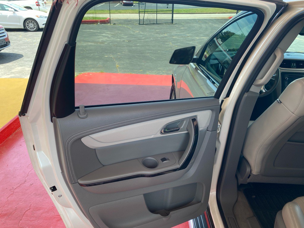 2015 Chevrolet Traverse Image 12