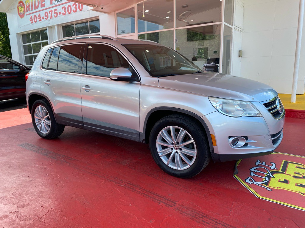 2011 Volkswagen Tiguan Image 3