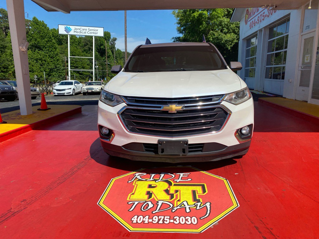 2018 Chevrolet Traverse Image 2