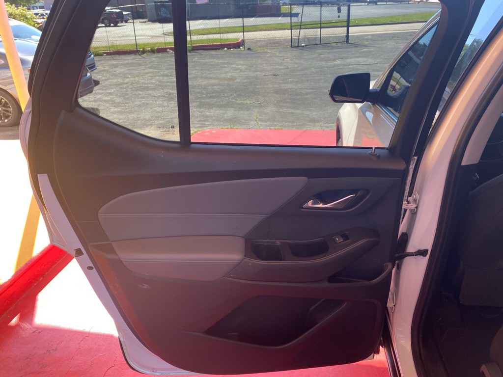 2018 Chevrolet Traverse Image 11