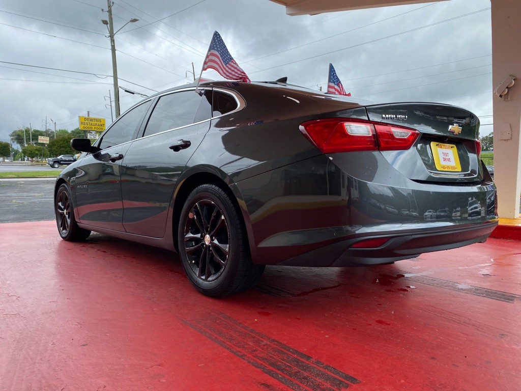 2018 Chevrolet Malibu Image 9