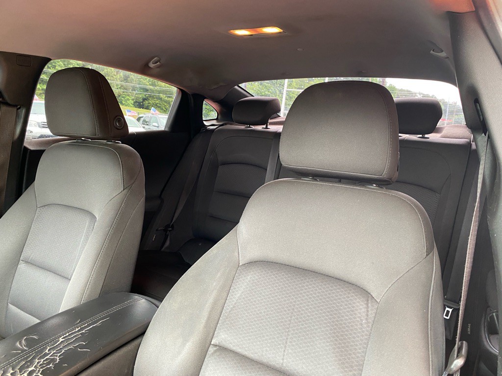2018 Chevrolet Malibu Image 15