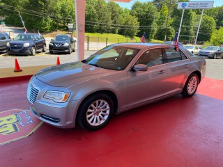 Image for 2014 Chrysler 300 BASE ID: 7417857
