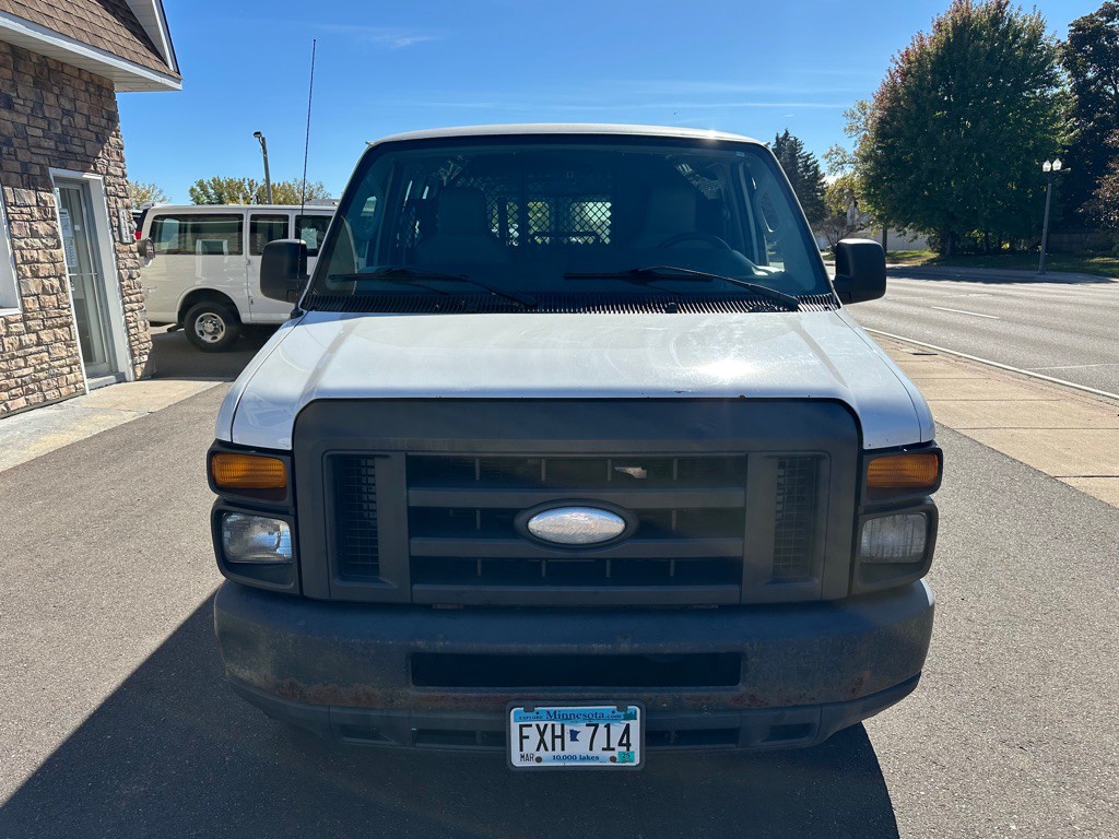 2014 Ford E-series Image 8