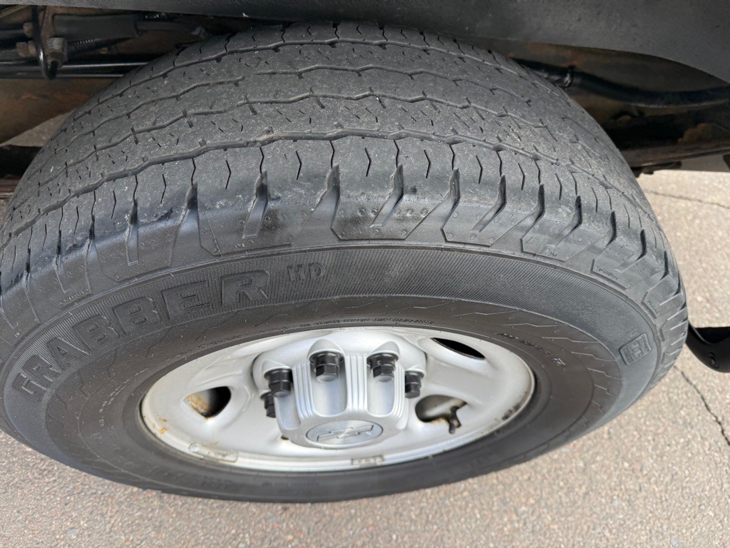 2016 Chevrolet Express Image 4