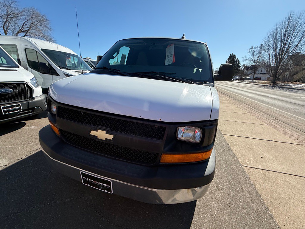 2016 Chevrolet Express Image 23
