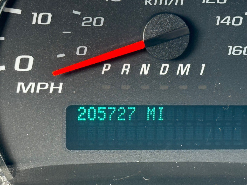 2016 Chevrolet Express Image 15