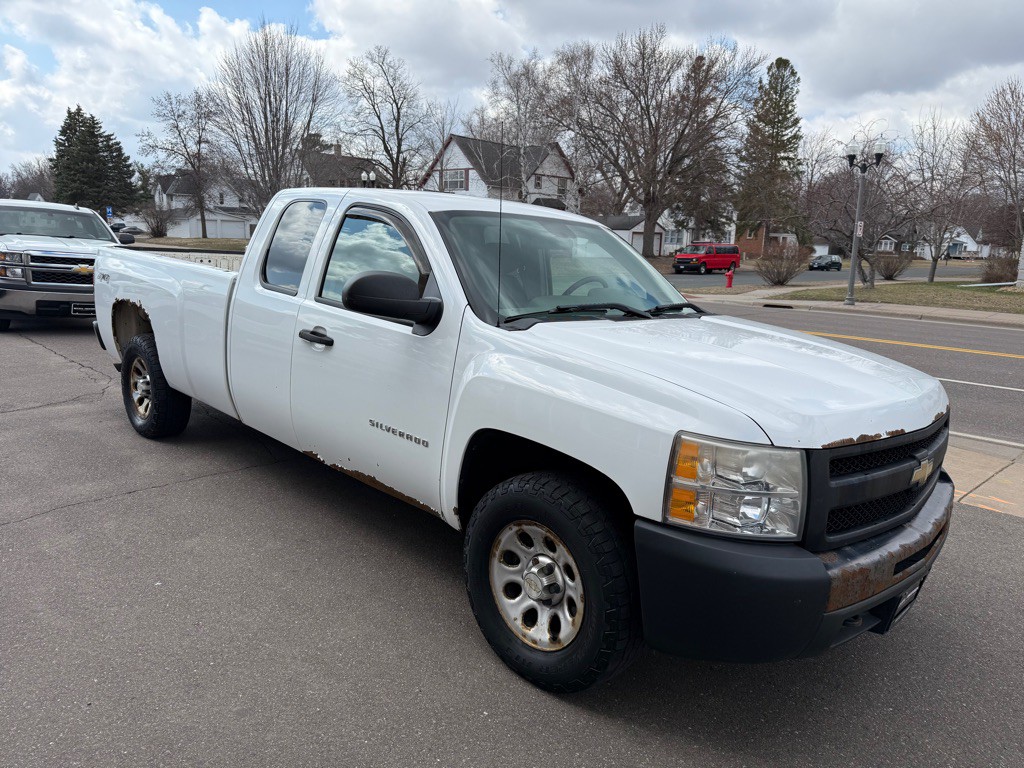 2011 Chevrolet Silverado 1500 Image 1